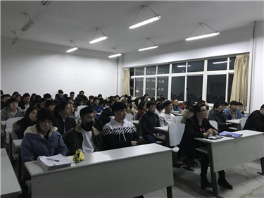 意阿语系2017级年级大会.jpg