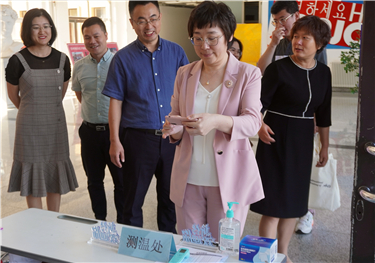 校长刘宏.jpg