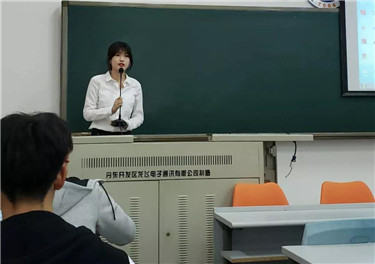 模拟招聘3.jpg