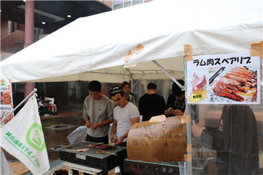5.烤羊肉串摊位.jpg