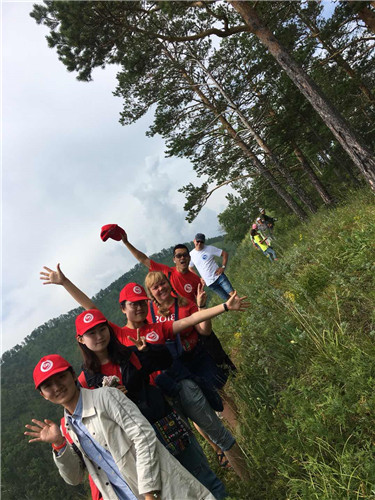 图片8：登山.jpg