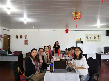 6培训教师“全家福”_副本1.jpg