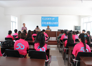 4听老党员.jpg