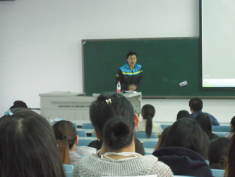 英语学院2008级第四次就业指导1.JPG