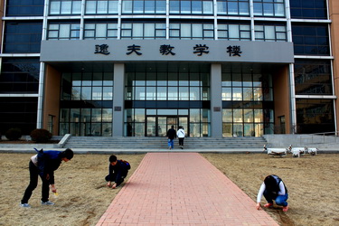 03.jpg