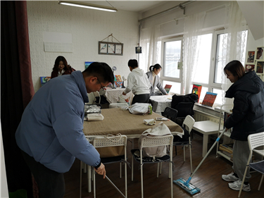 防疫有我，爱卫同行——欧洲语言学院开展主题党日活动 (2).jpg