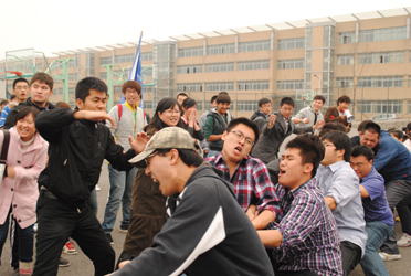 拔河1.JPG