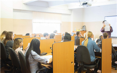 图片6： HSKK考场.jpg