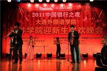 b_large_guun_153d00028730125f.jpg