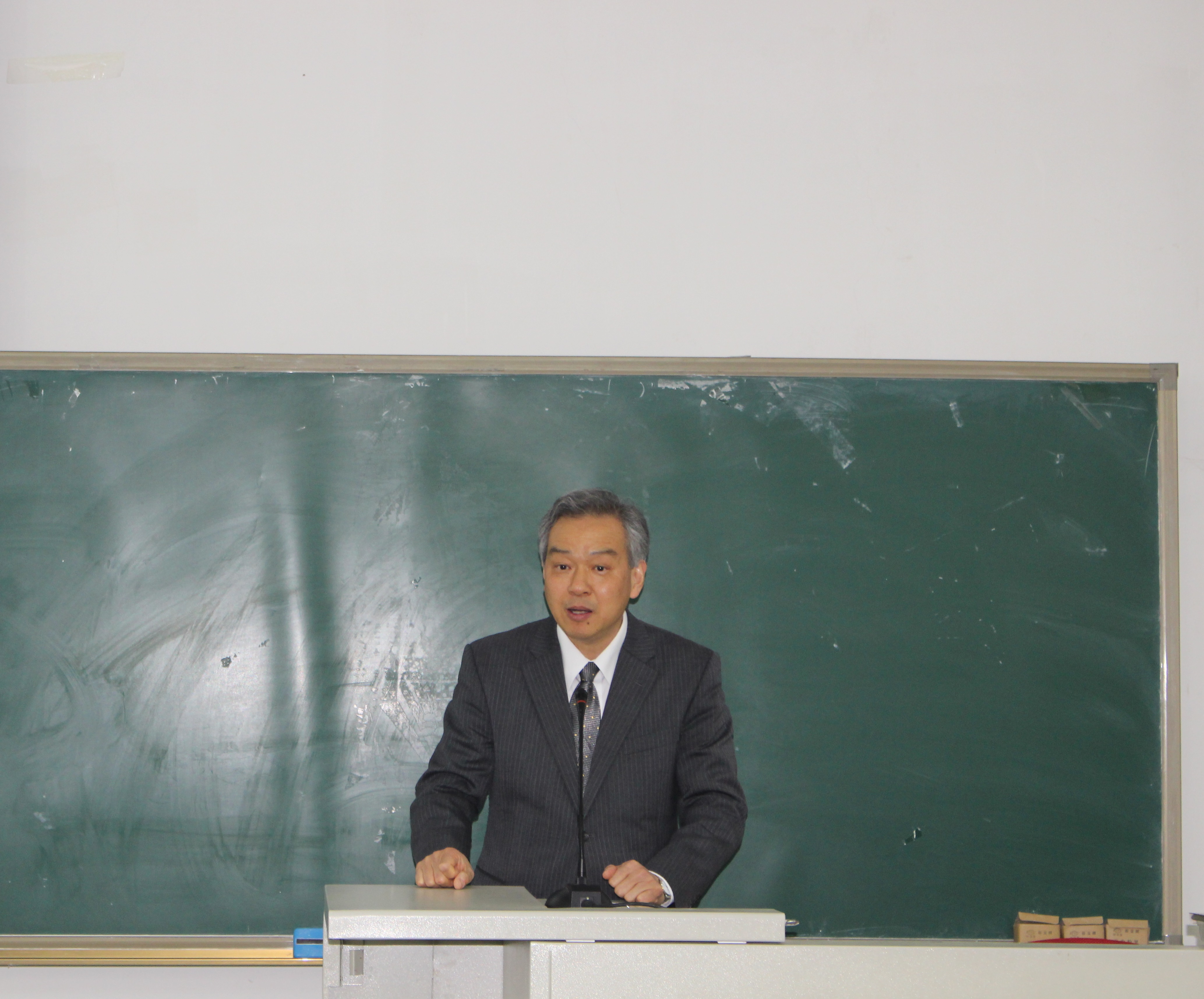 时卫国教授讲座.JPG