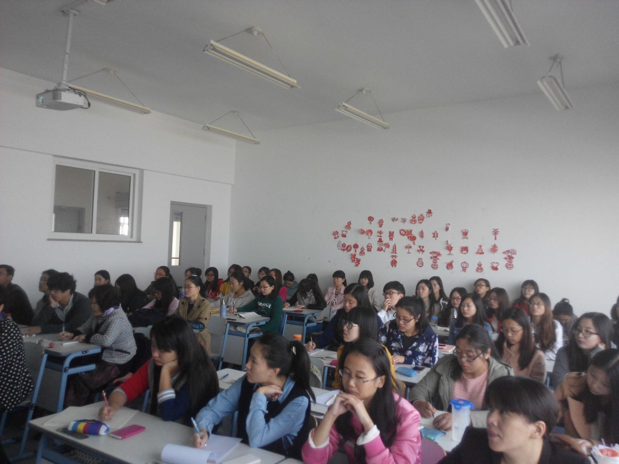 中国朝鲜—韩国文学研究会会长金柄珉教授莅临我系作学术讲座4.jpg